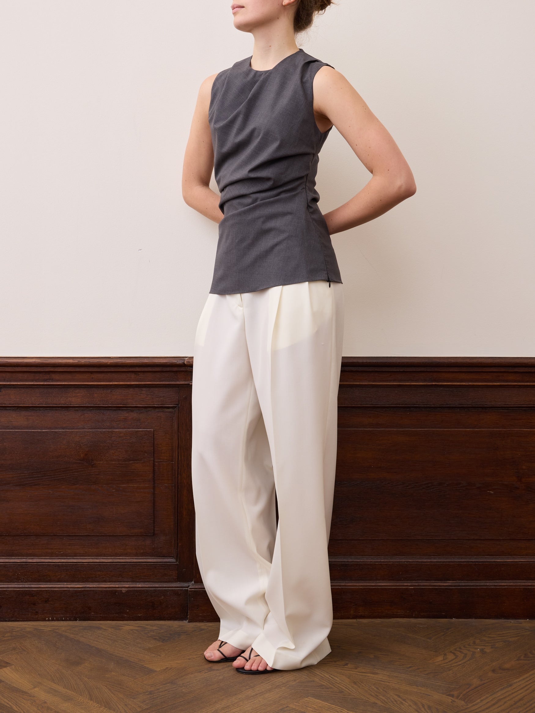 Róhe Sleeveless Twisted Top | Dk Grey Melange
