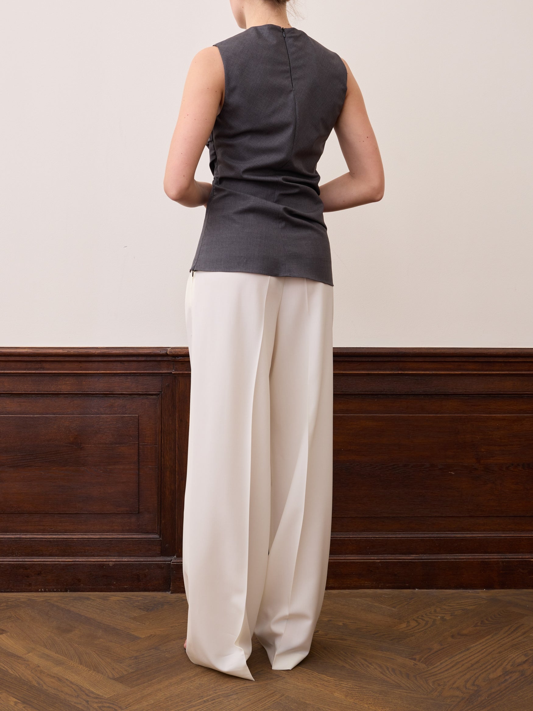 Róhe Sleeveless Twisted Top | Dk Grey Melange