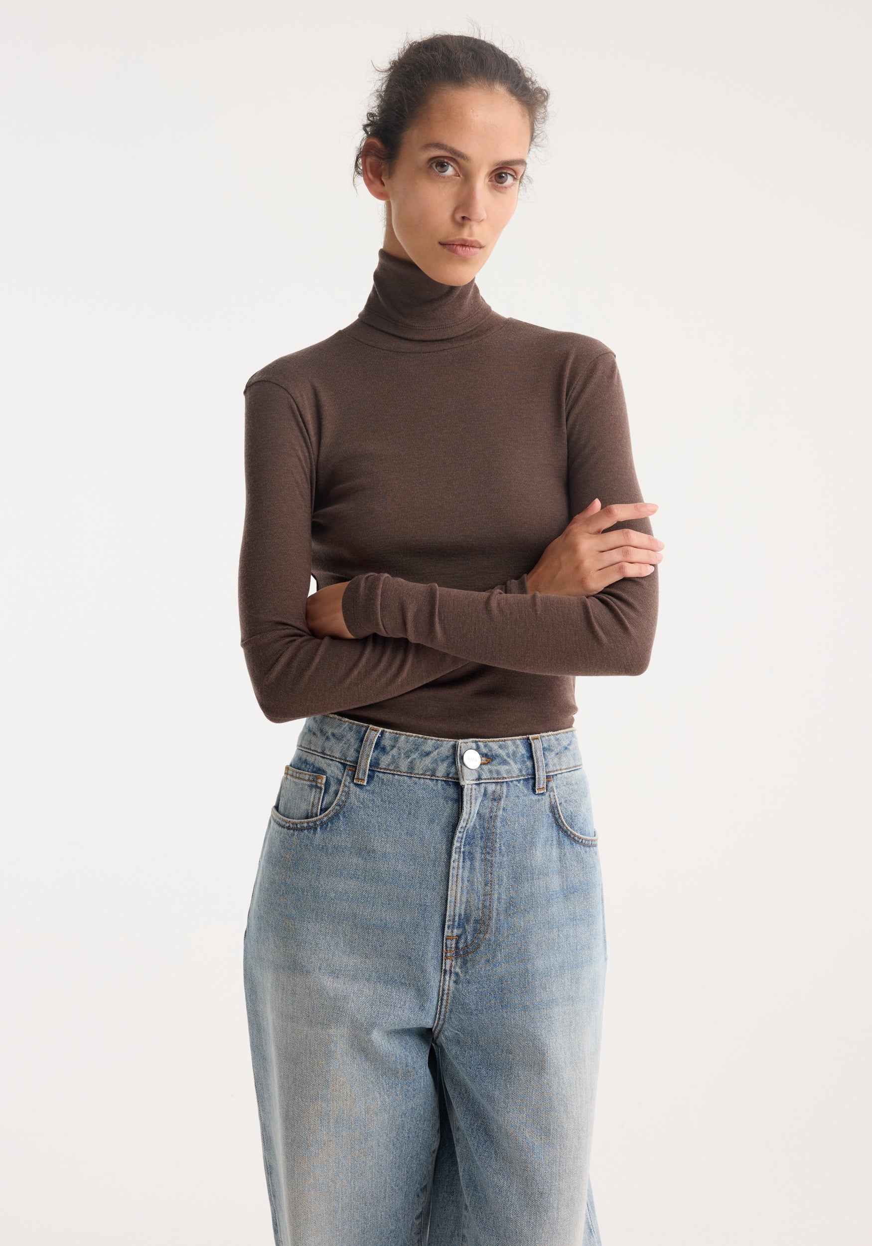 Róhe Fine Merino Jersey Turtleneck | Brown Melange