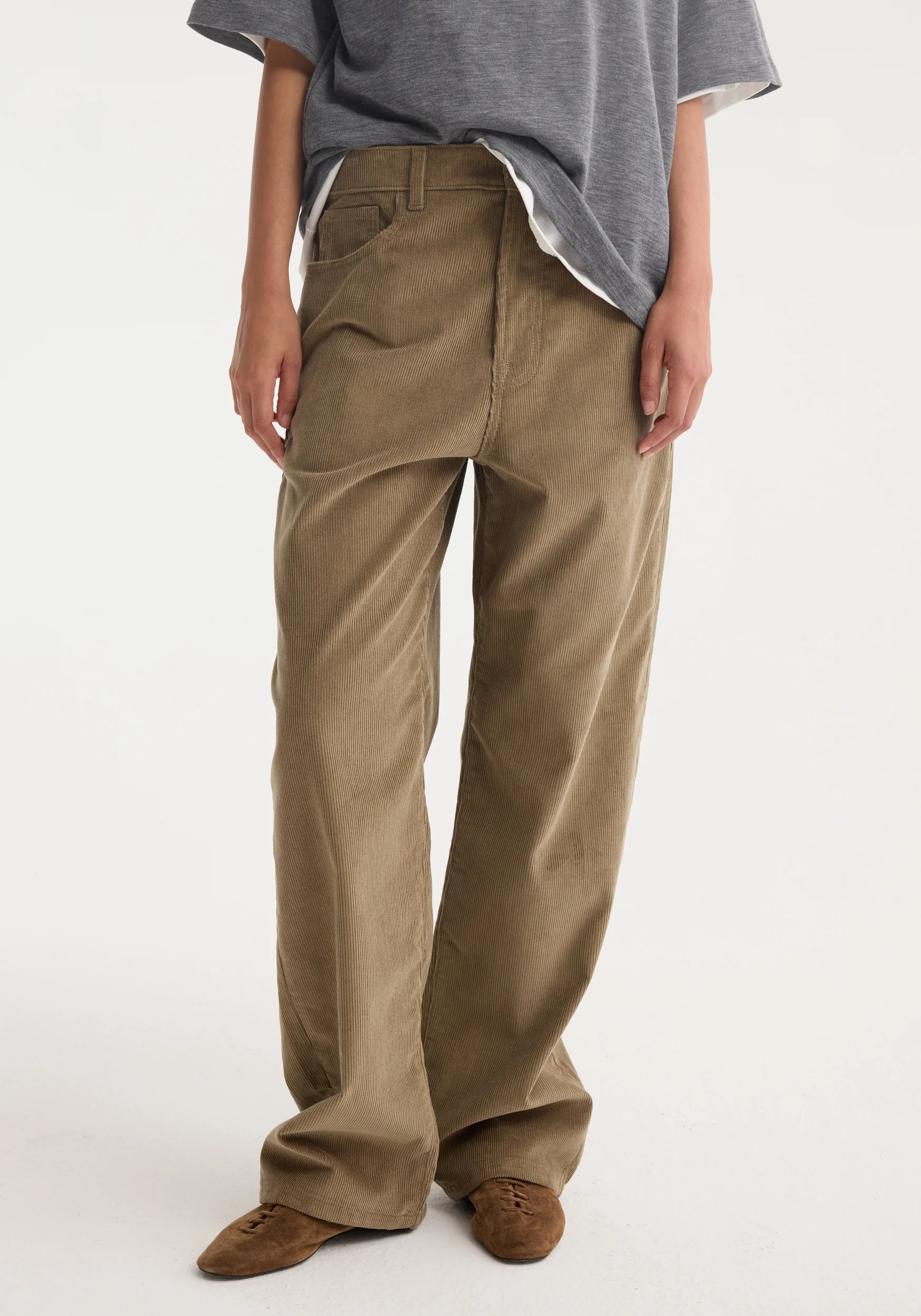 Róhe Relaxed Corduroy Trousers | Dark Sage
