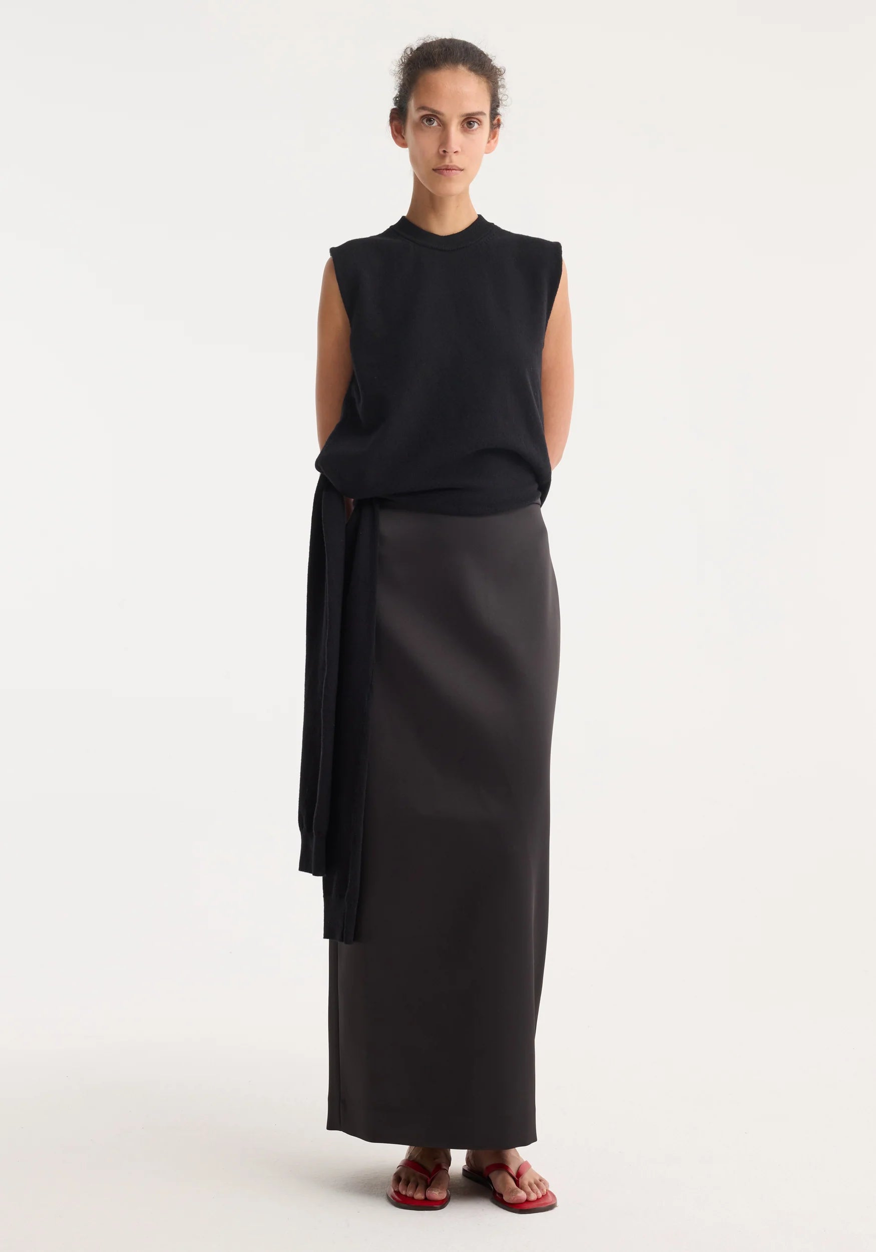 Róhe Column Satin Skirt | Black
