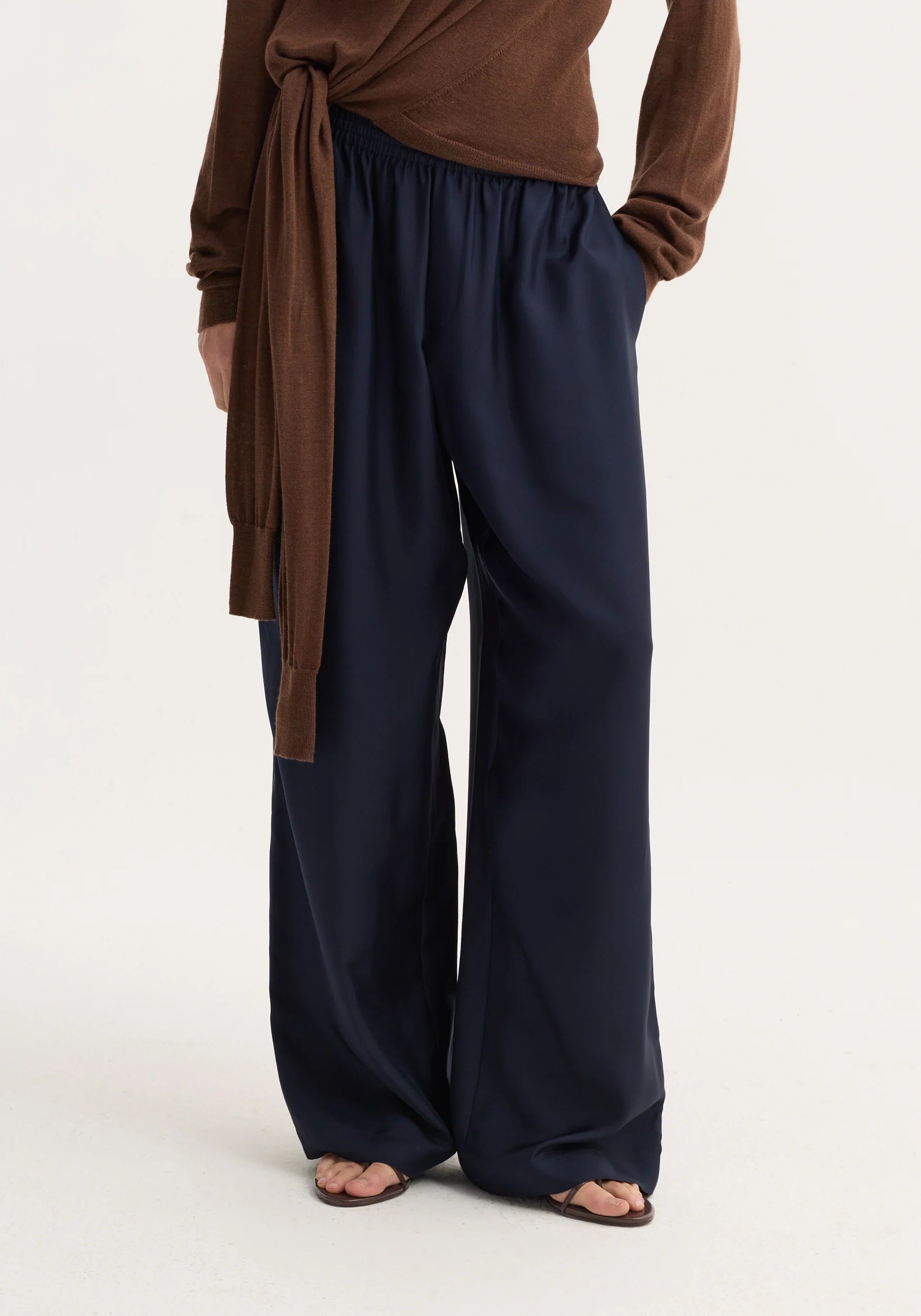 Róhe Wide Leg Silk Trousers | Night