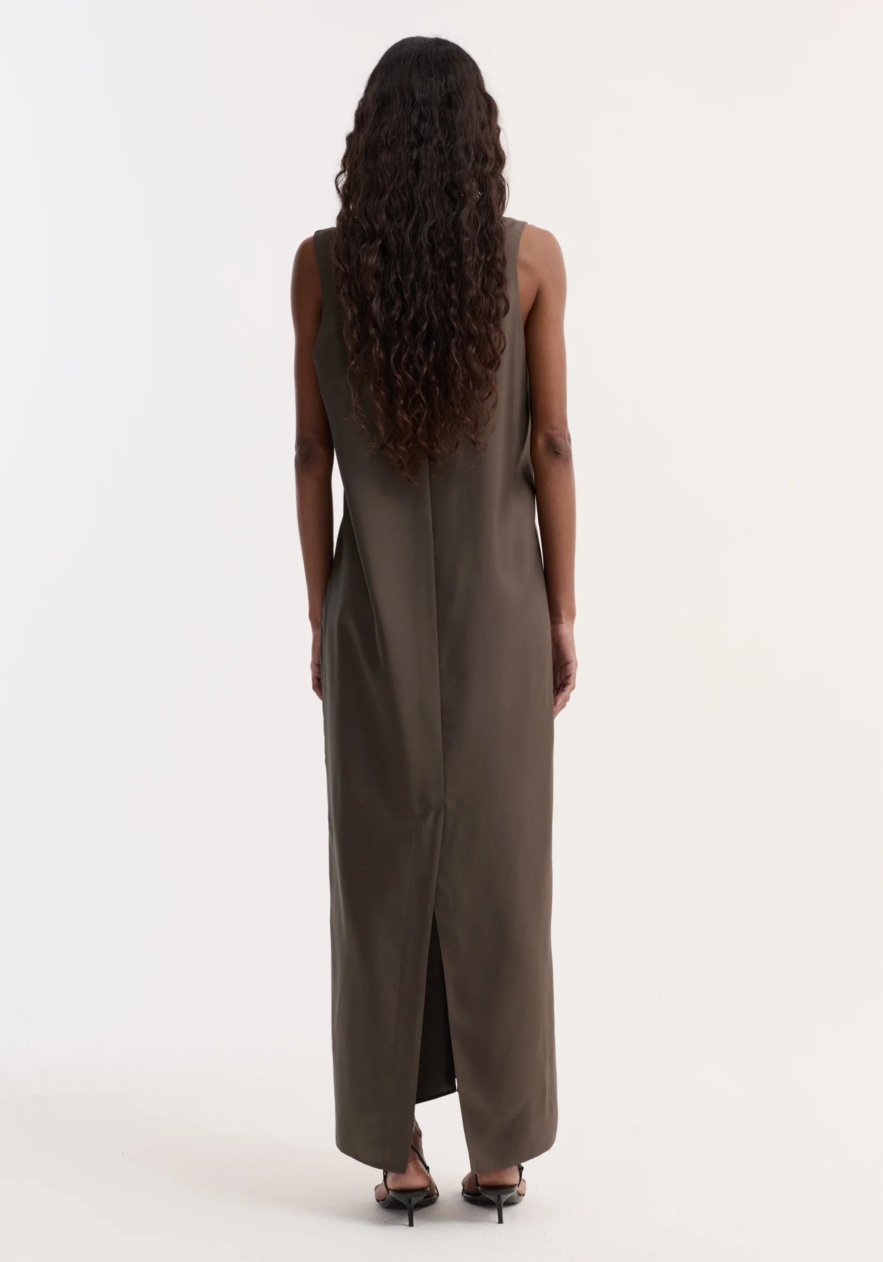 Róhe Silk Scoop Neck Dress | Earth