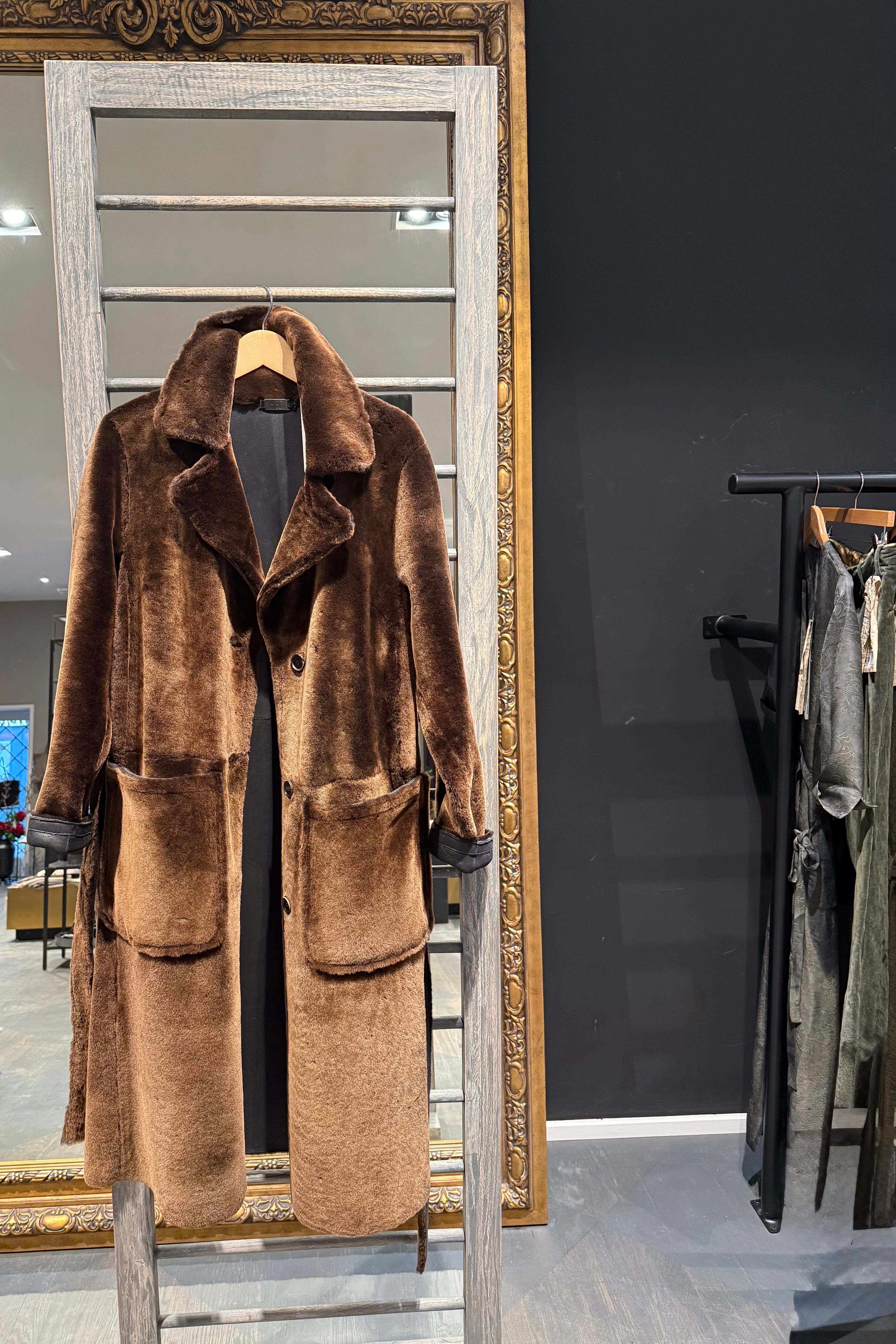 HiSO Zira Nappa Reversible Shearling Coat | Macassar