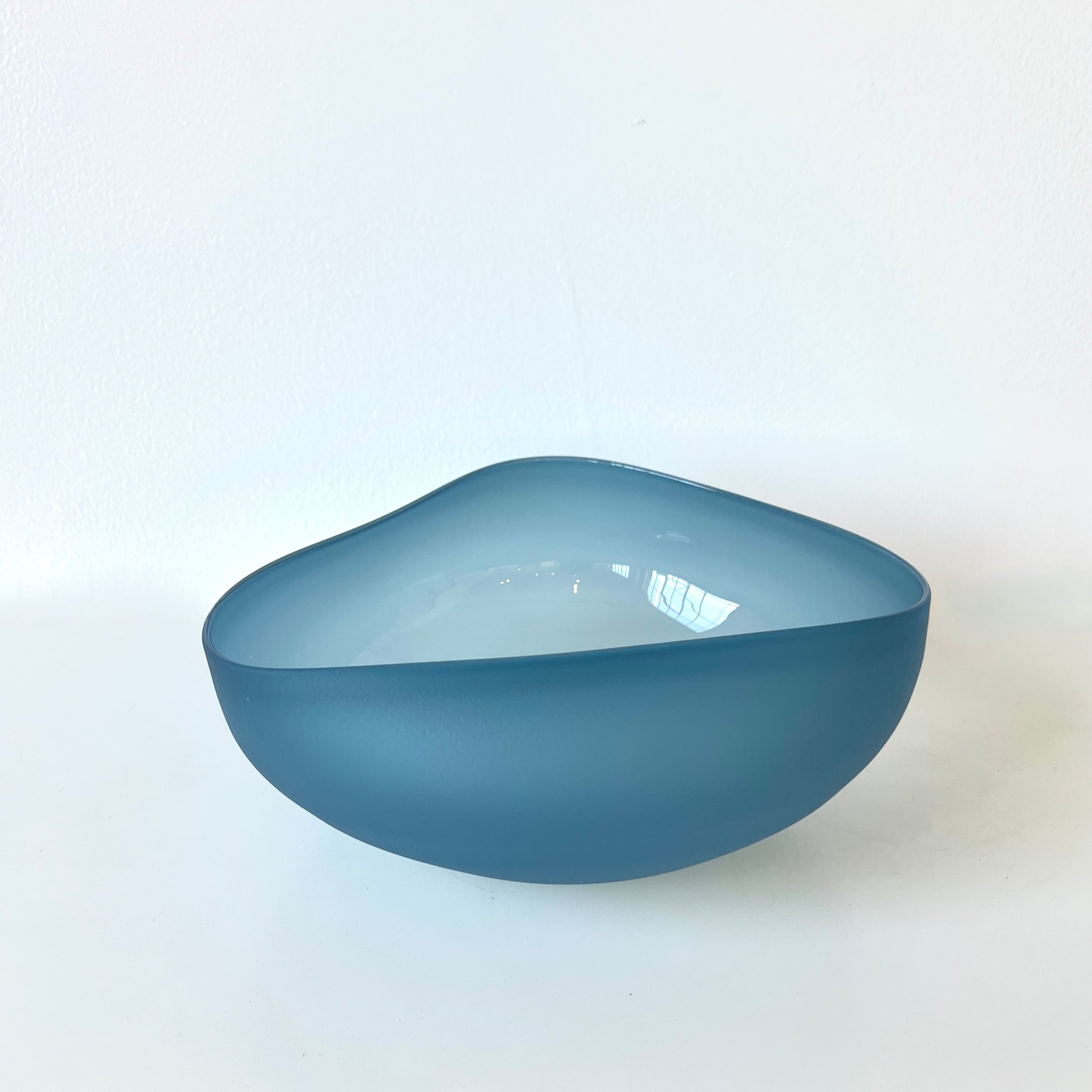 The Goodman Studio Topography Bowl S | Opal Pigeon Blue