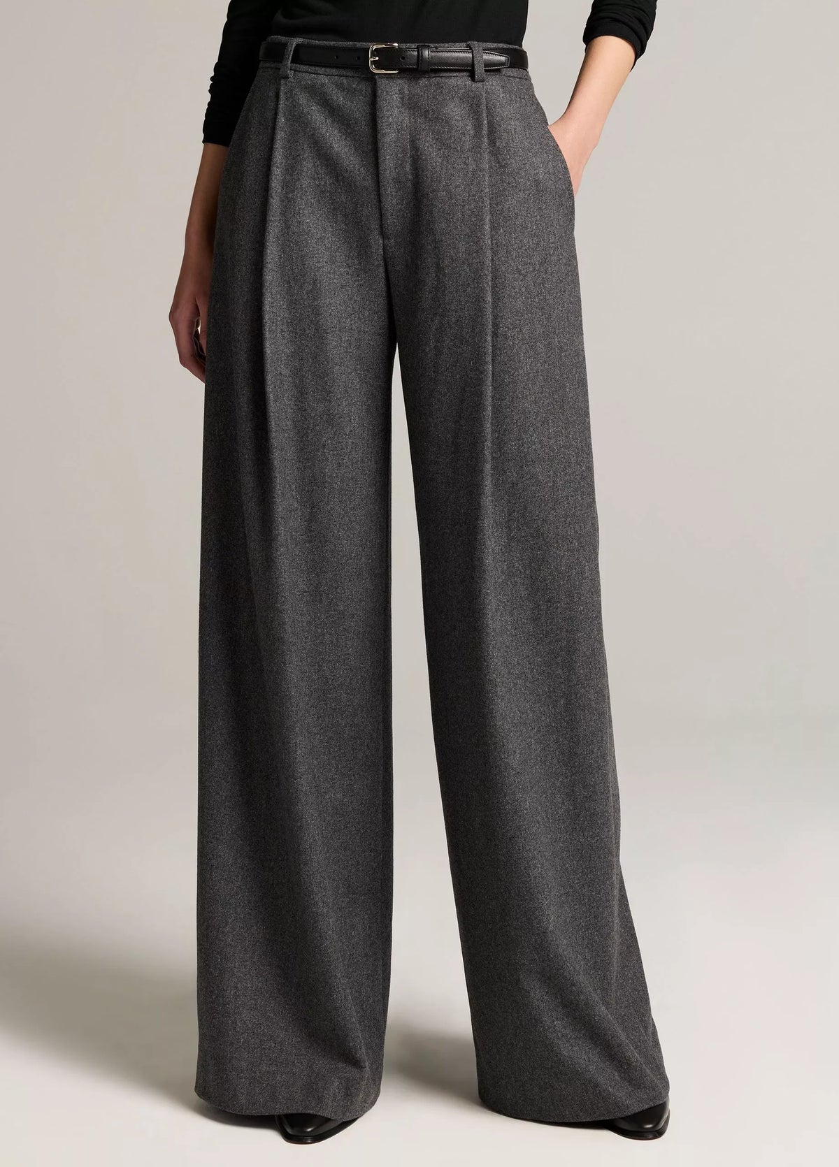Vince Camille Italian Wool-Blend Flannel Wide-Leg Trouser | Mid Grey