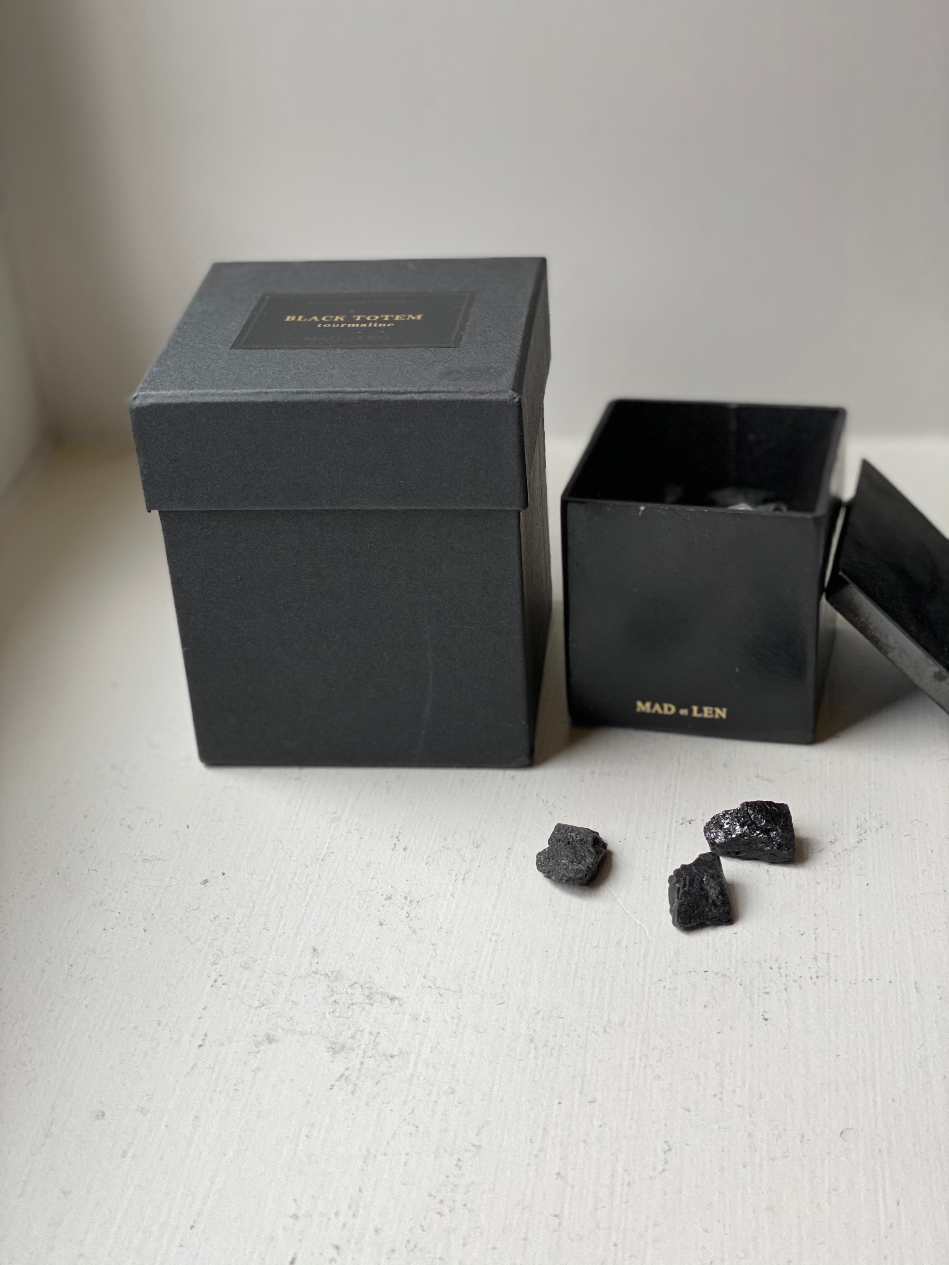 Mad et Len Tourmaline Black Block Small Terre Noire
