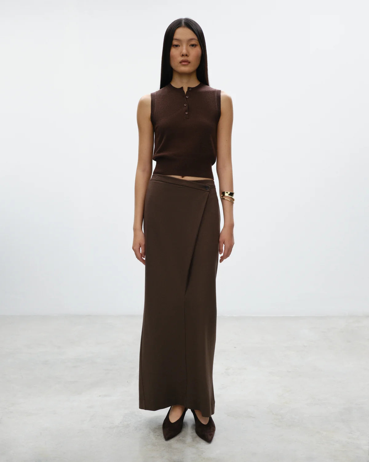 ELY ELY Marine Sleeveless Henley Knit | Brown