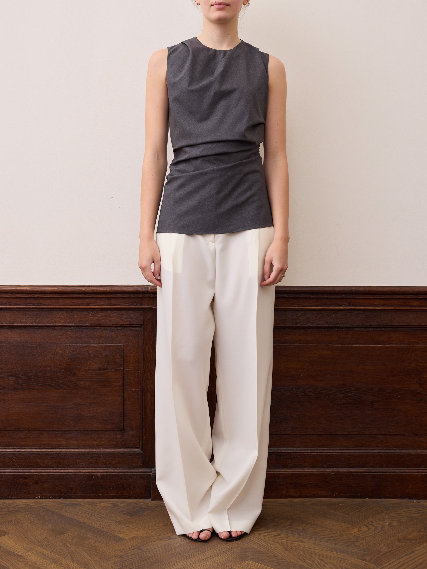 Róhe Sleeveless Twisted Top | Dk Grey Melange
