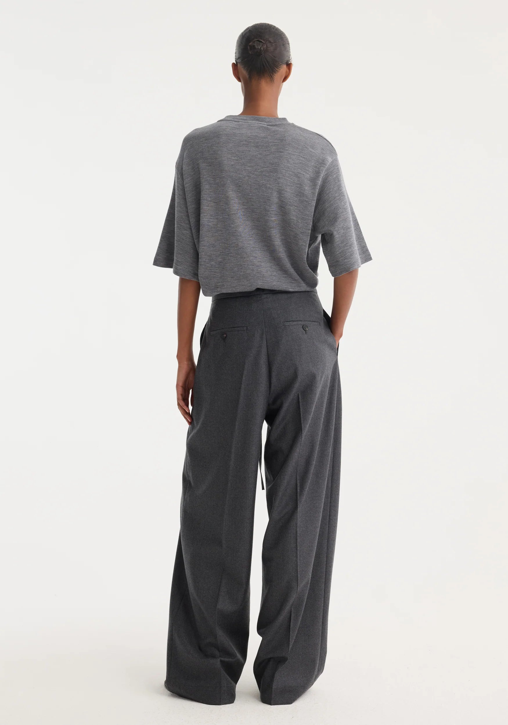 Róhe Relaxed Soft Wool Trousers | Dark Grey Melange