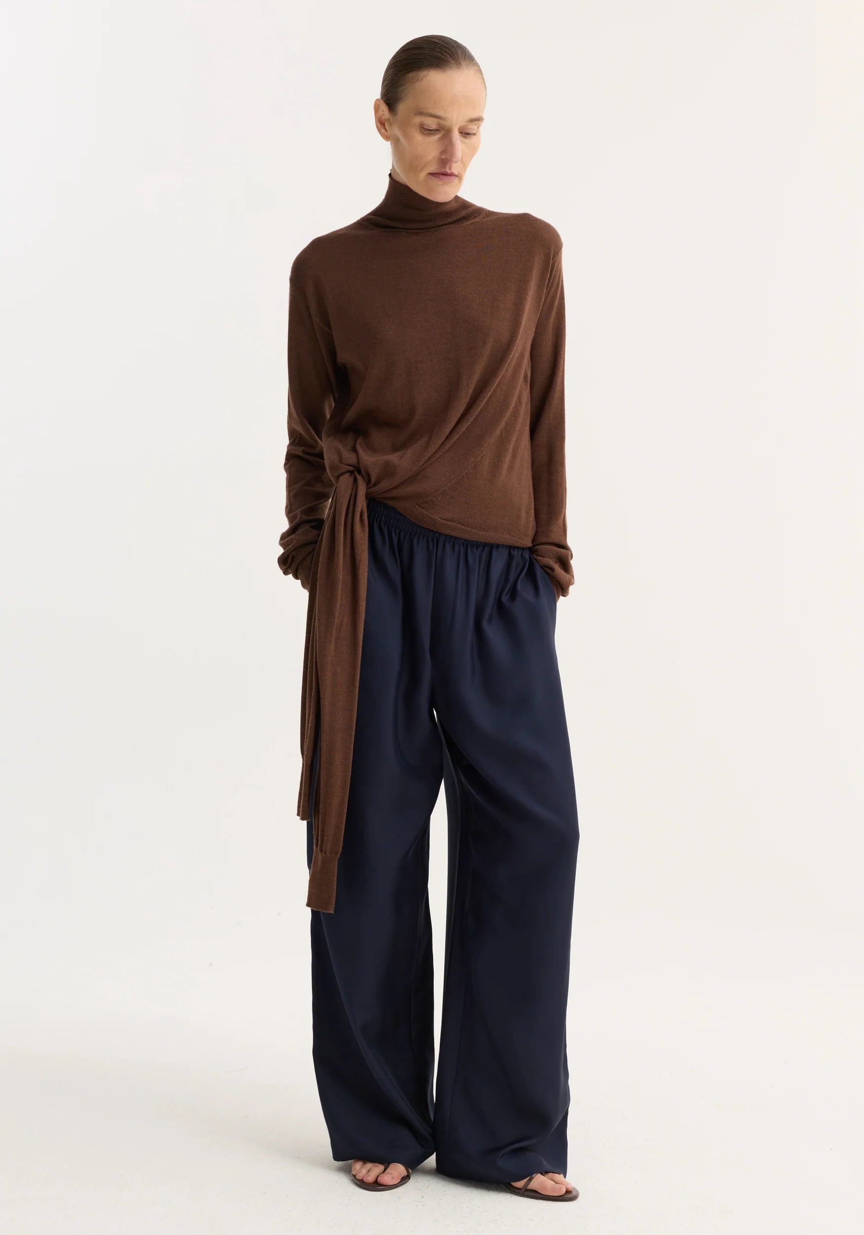 Róhe Wide Leg Silk Trousers | Night