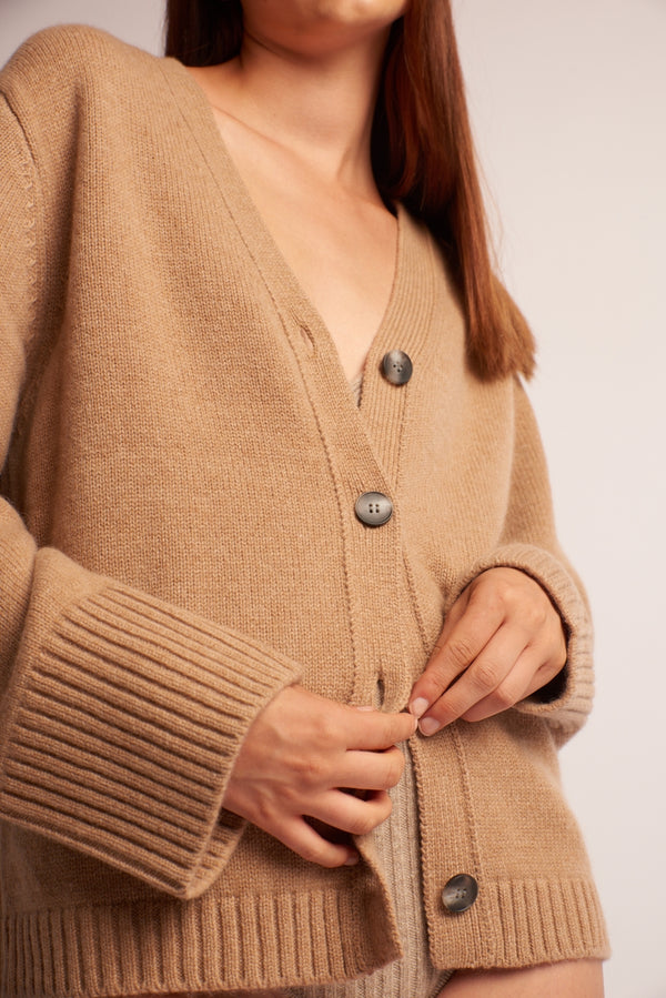 Leap Berta Relaxed Cashmere Cardigan Brown