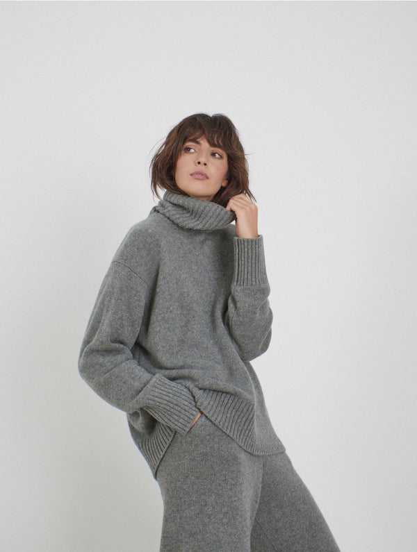 Leap Ada Cashmere Turtleneck Sweater Grey