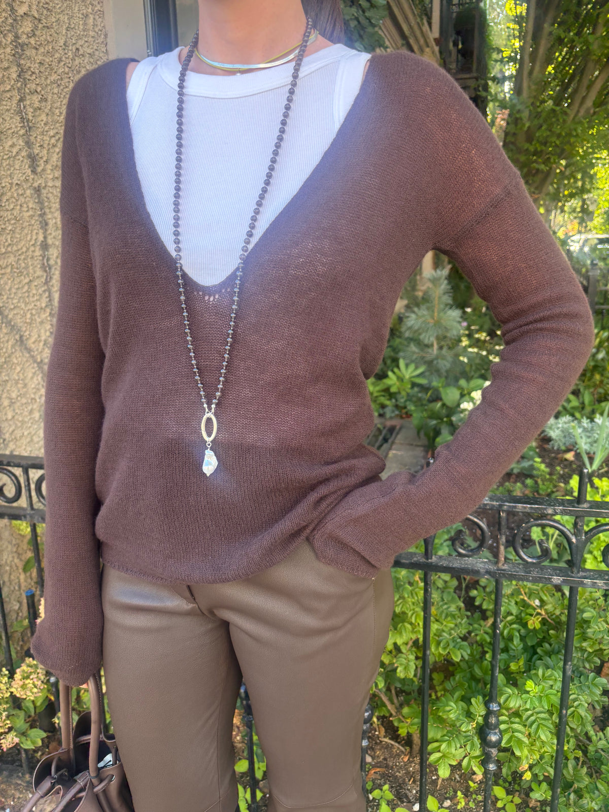 ELY ELY Jami Cashmere V-Neck Sweater | Brown