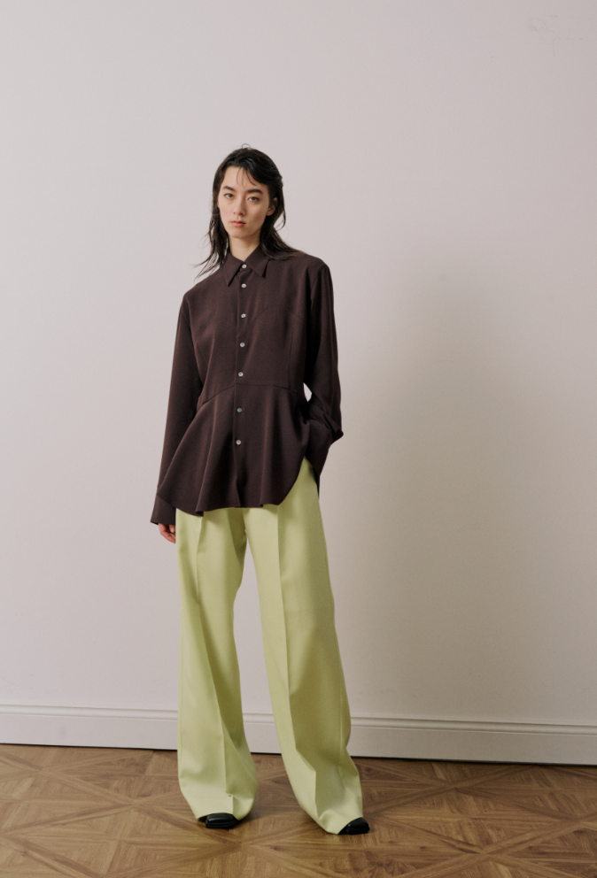 UJOH Flared Hem Shirt Black