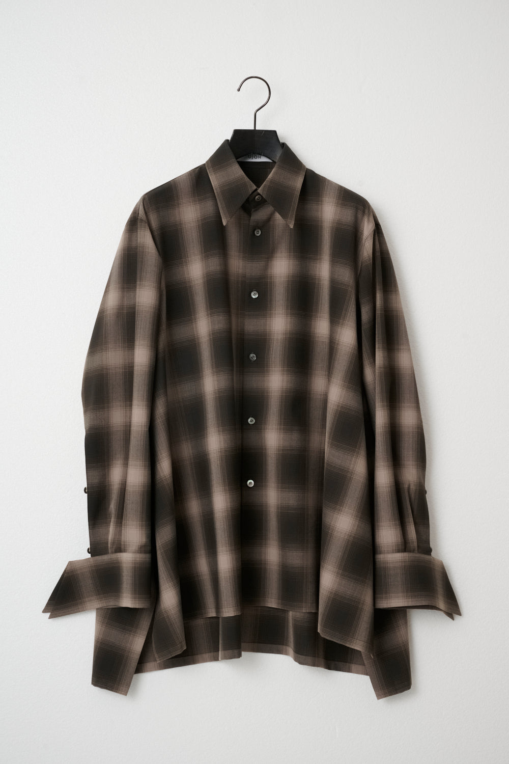 UJOH Square Hem Plaid Oversized Shirt | Brown