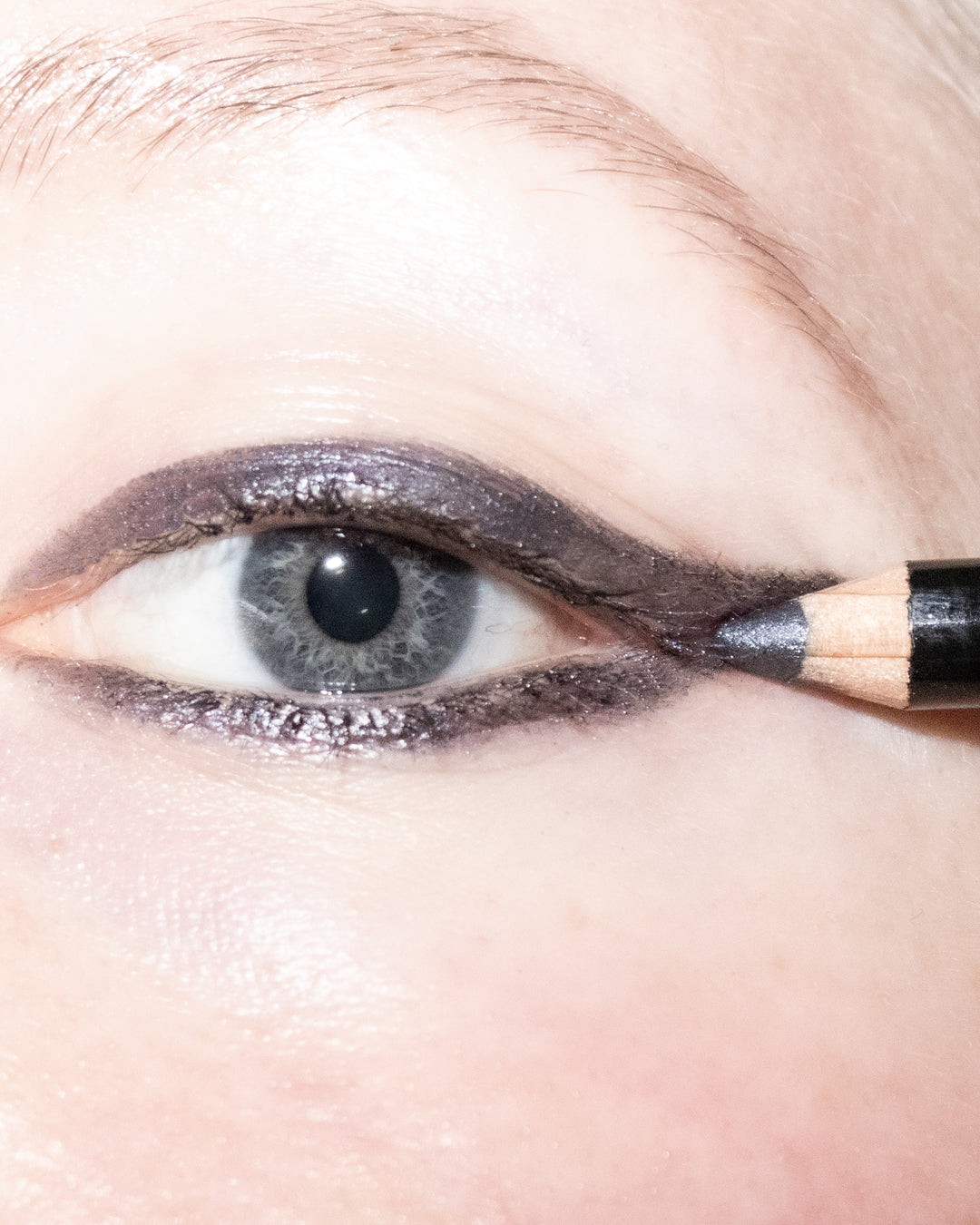 19/99 Beauty Precision Colour Pencil Vas