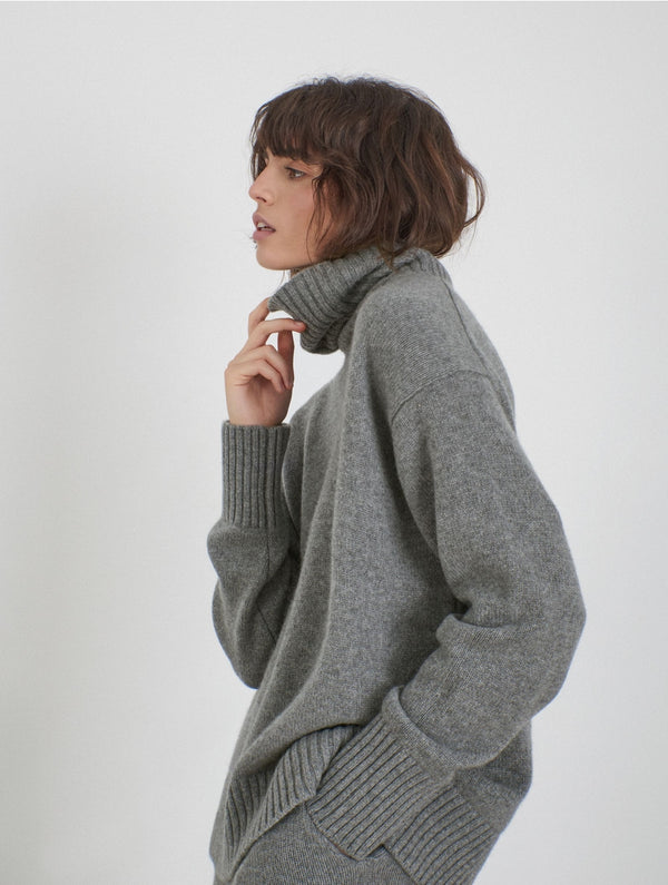 Leap Ada Cashmere Turtleneck Sweater Grey