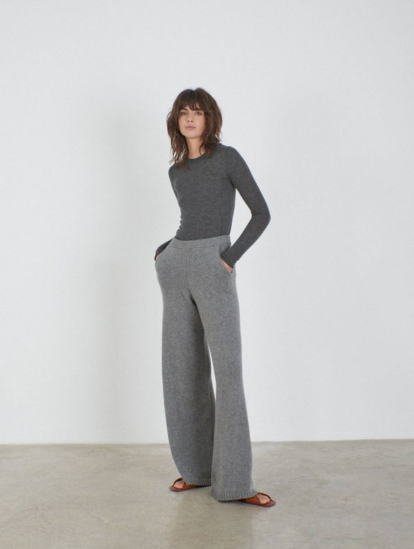 Leap Concept Cashmere Wool L/S Top